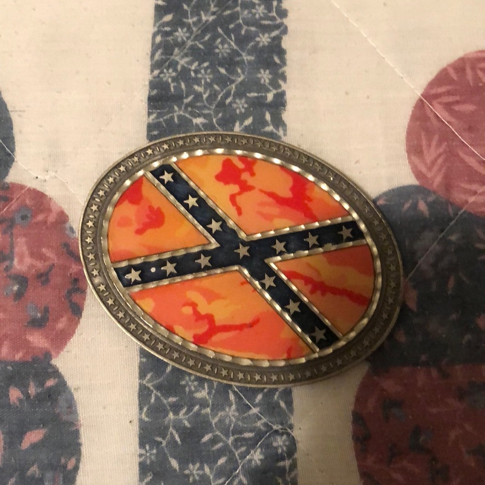Belt buckle